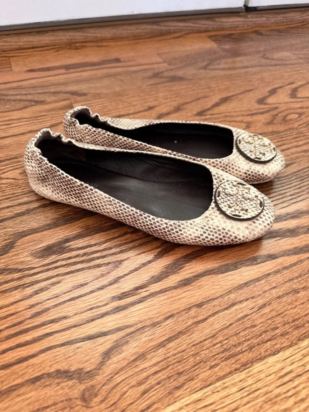 Tory Burch Reva Snake Print Leather Logo Ballet Flats 6 1/2